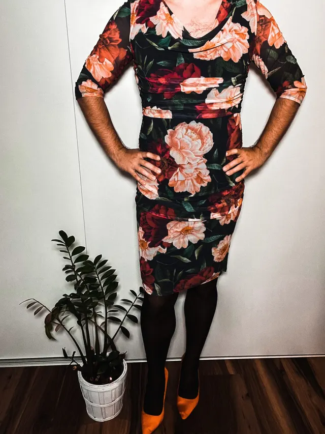 Cover of the book “Help, my husband wears women's clothes”